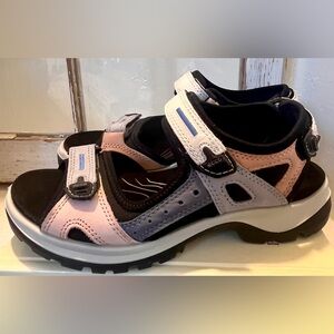 ECCO YUCATÁN OFF ROAD TRAIL SANDALS